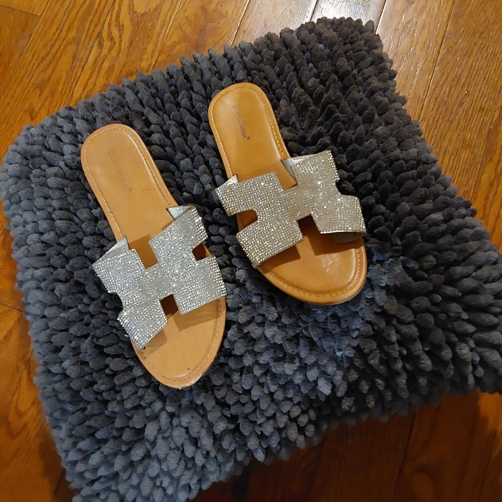 Cute buckle sandals